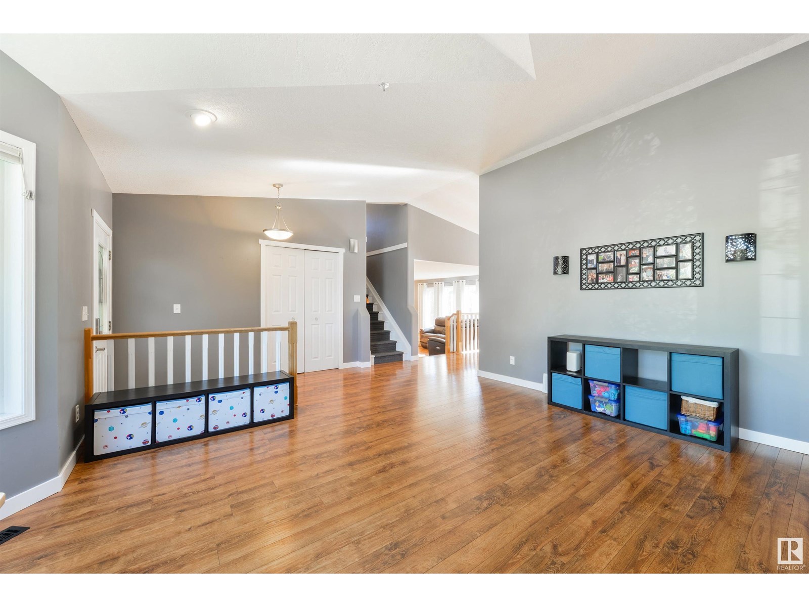 5607 45 ST