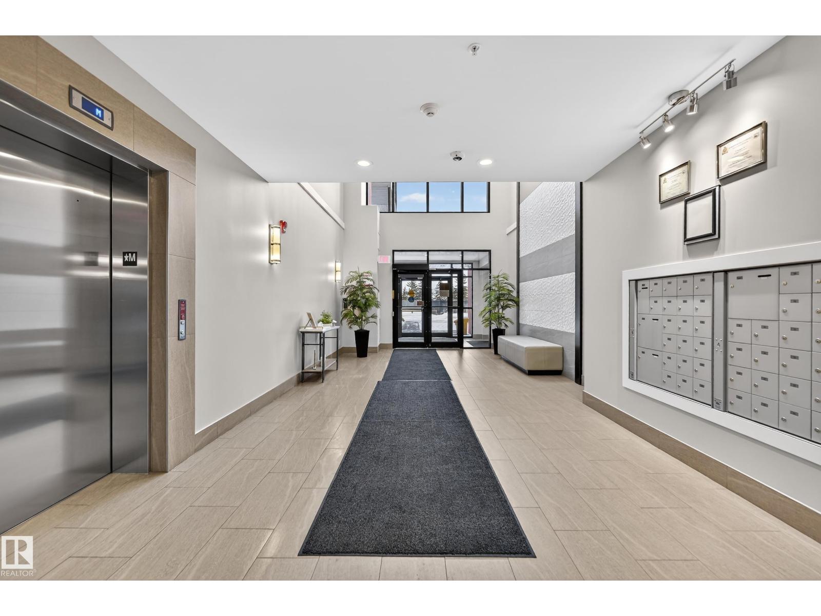 #129 11074 ELLERSLIE RD SW