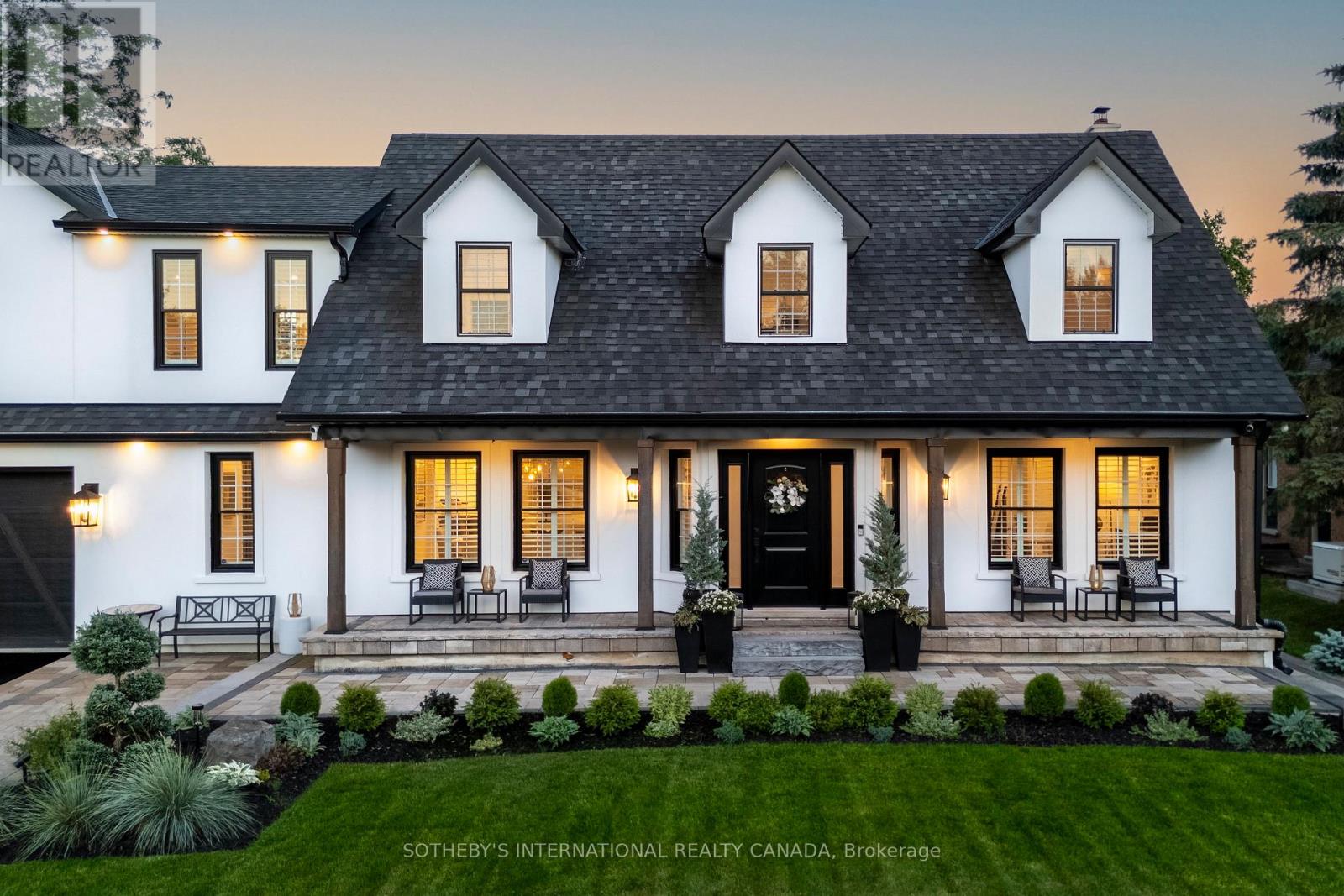 10 MEANDER CLOSE
