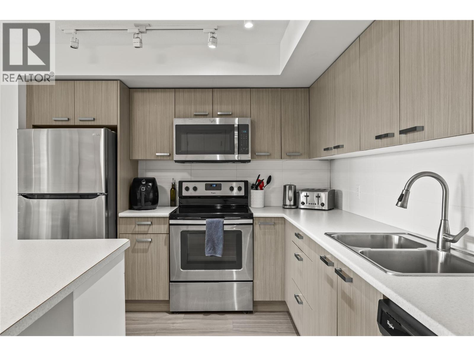 775 Academy Way Unit# 203