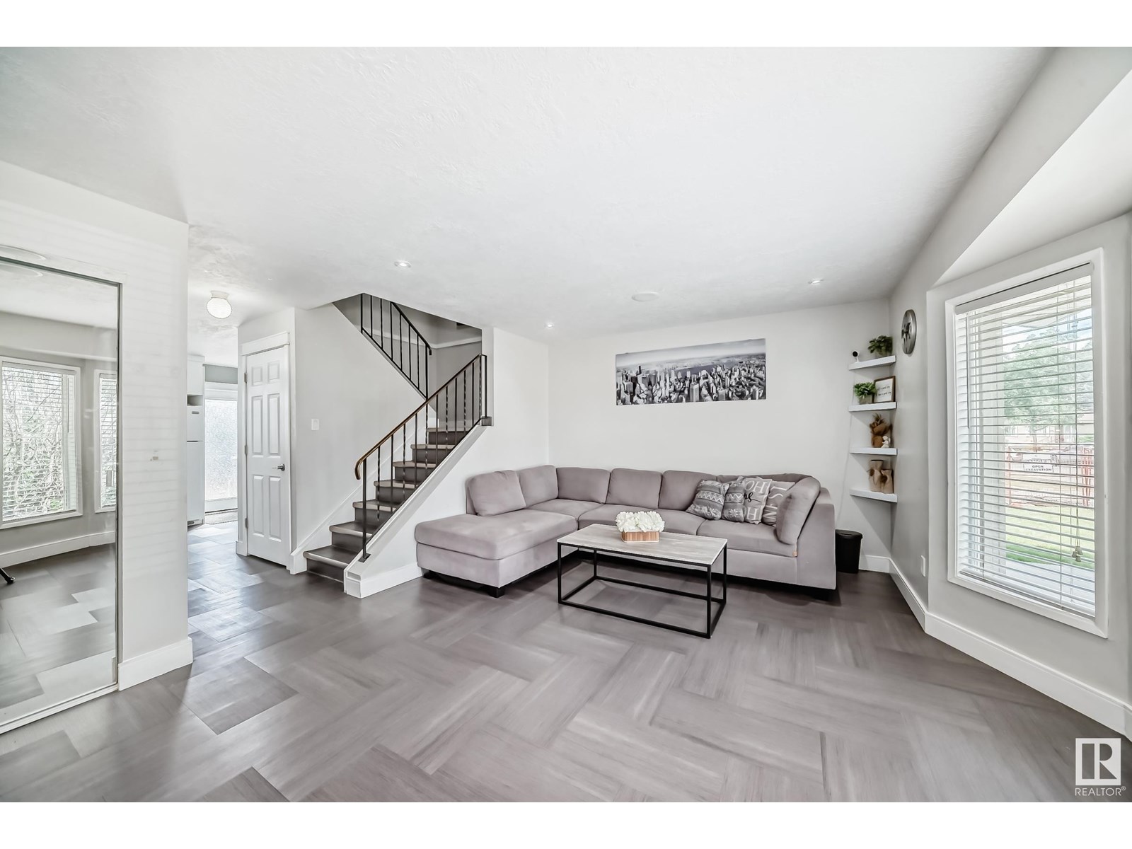 12603 161 AV NW