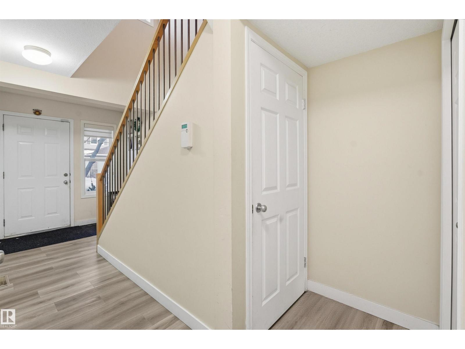 #8 230 EDWARDS DR SW