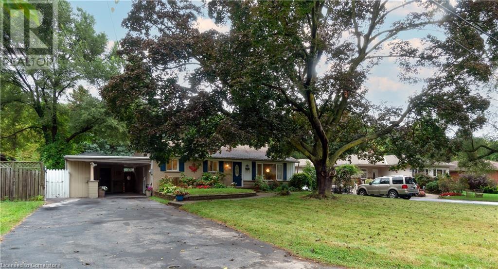 955 CLOVERLEAF Drive