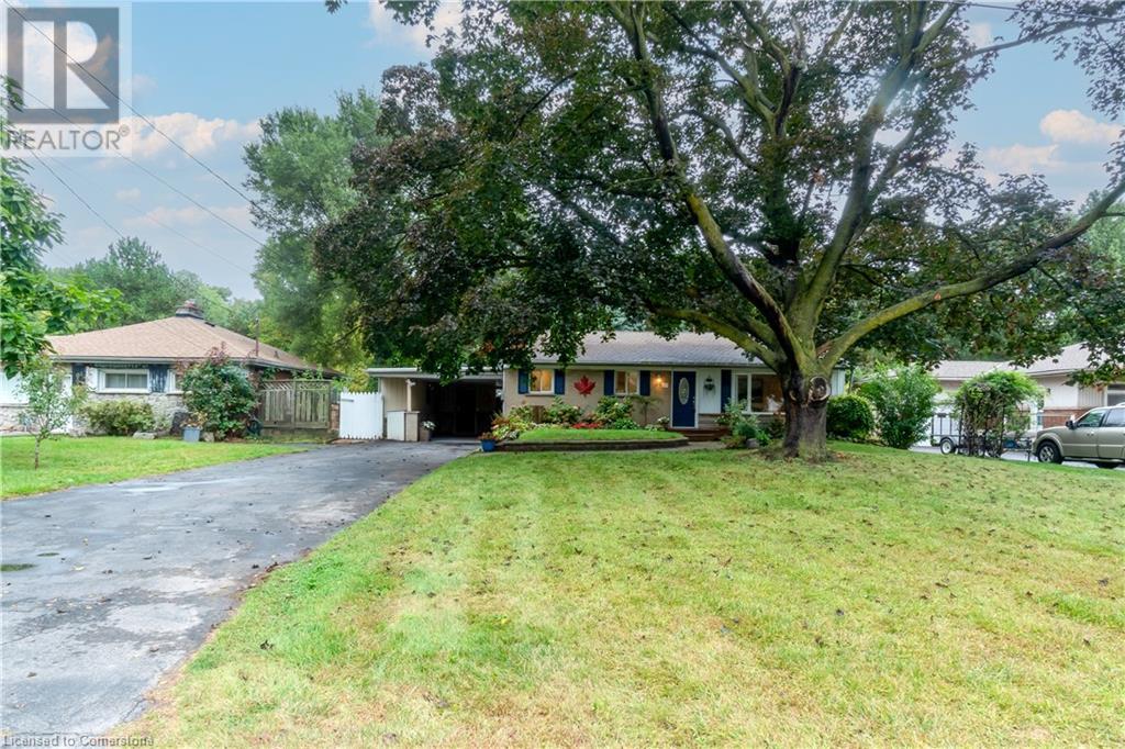 955 CLOVERLEAF Drive