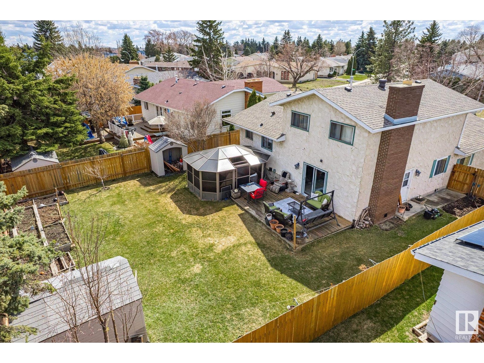 18608 89 AV NW