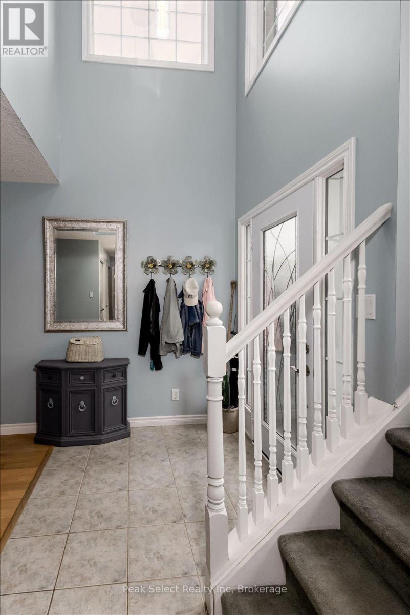 180 RIDGEWOOD CRESCENT
