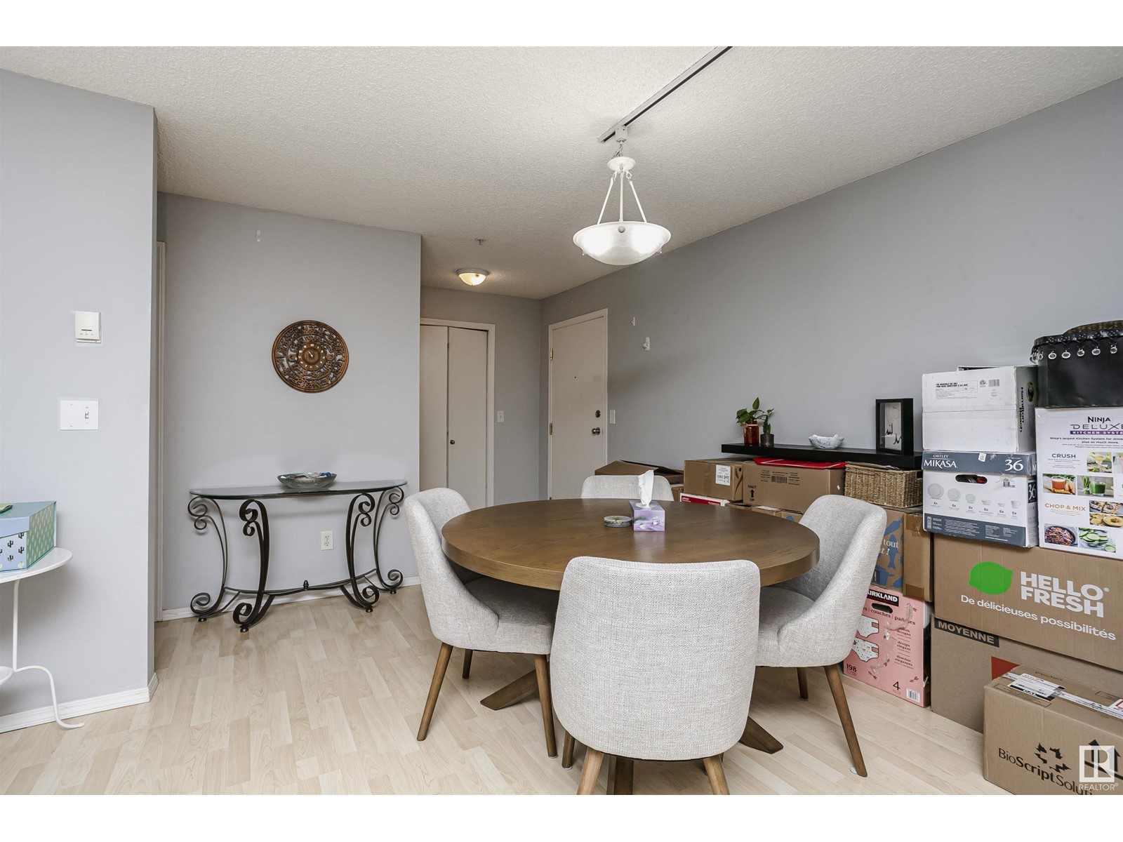 #2305 11214 80 ST NW