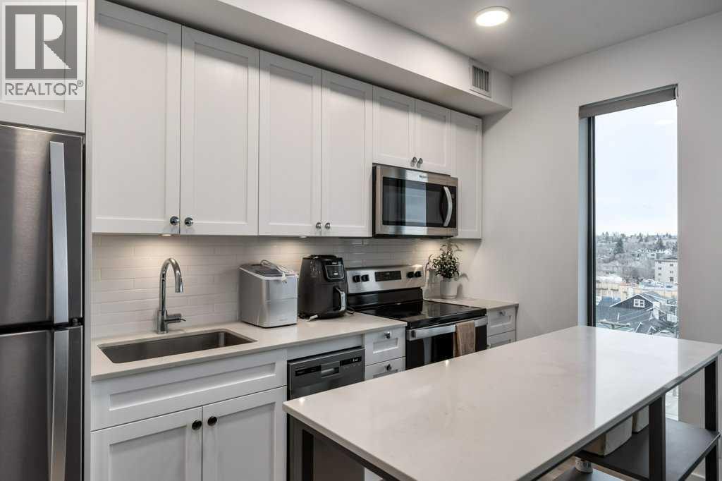 608, 123 4 Street NE