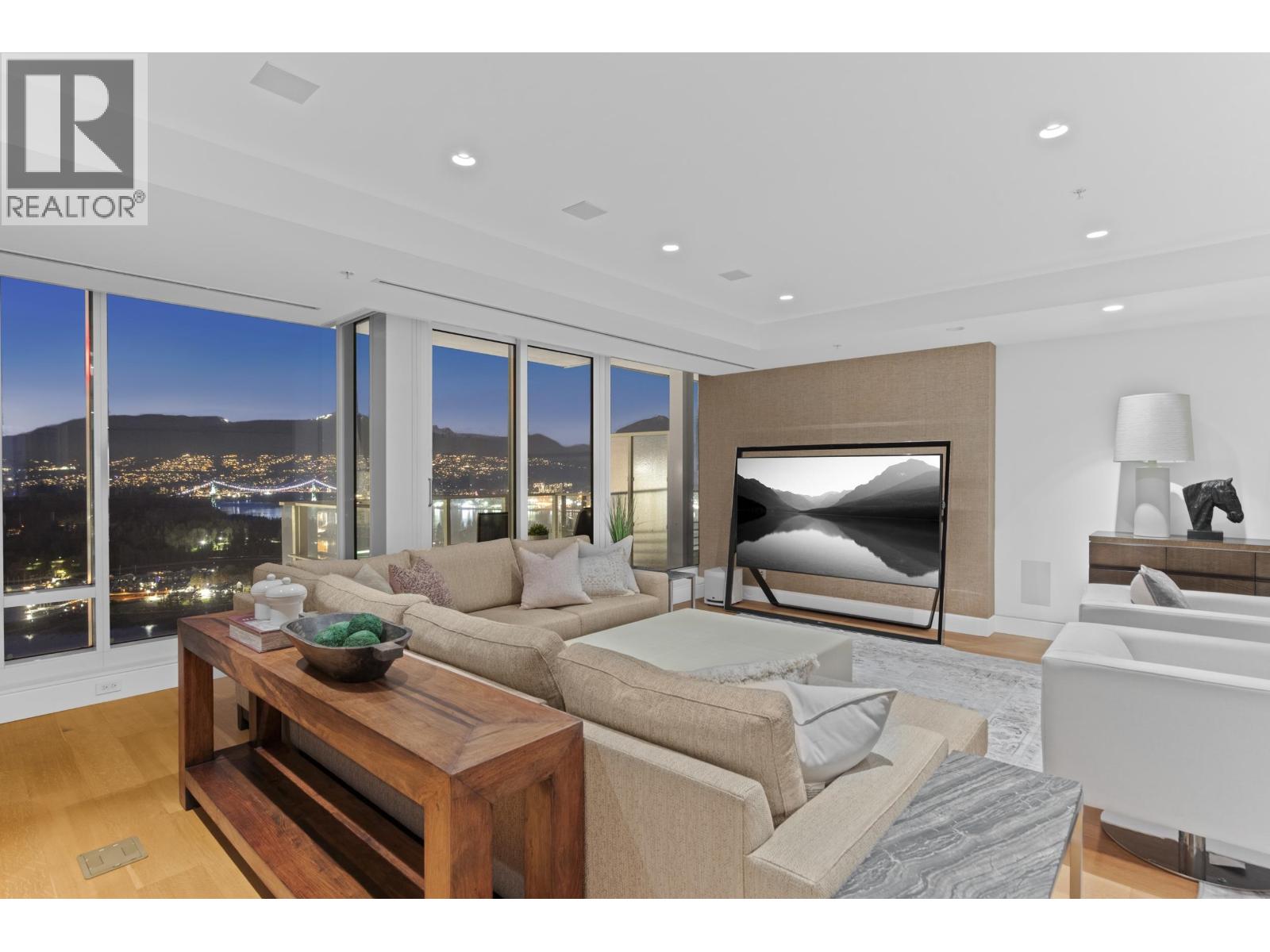 4602 1011 W CORDOVA STREET