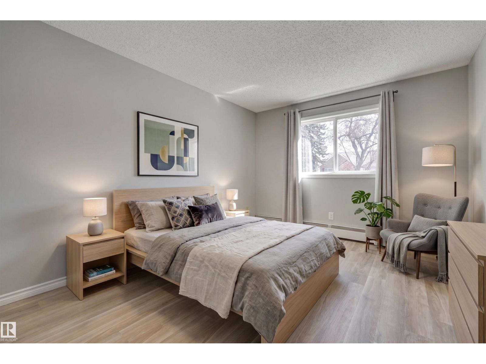 #113 10838 108 ST NW