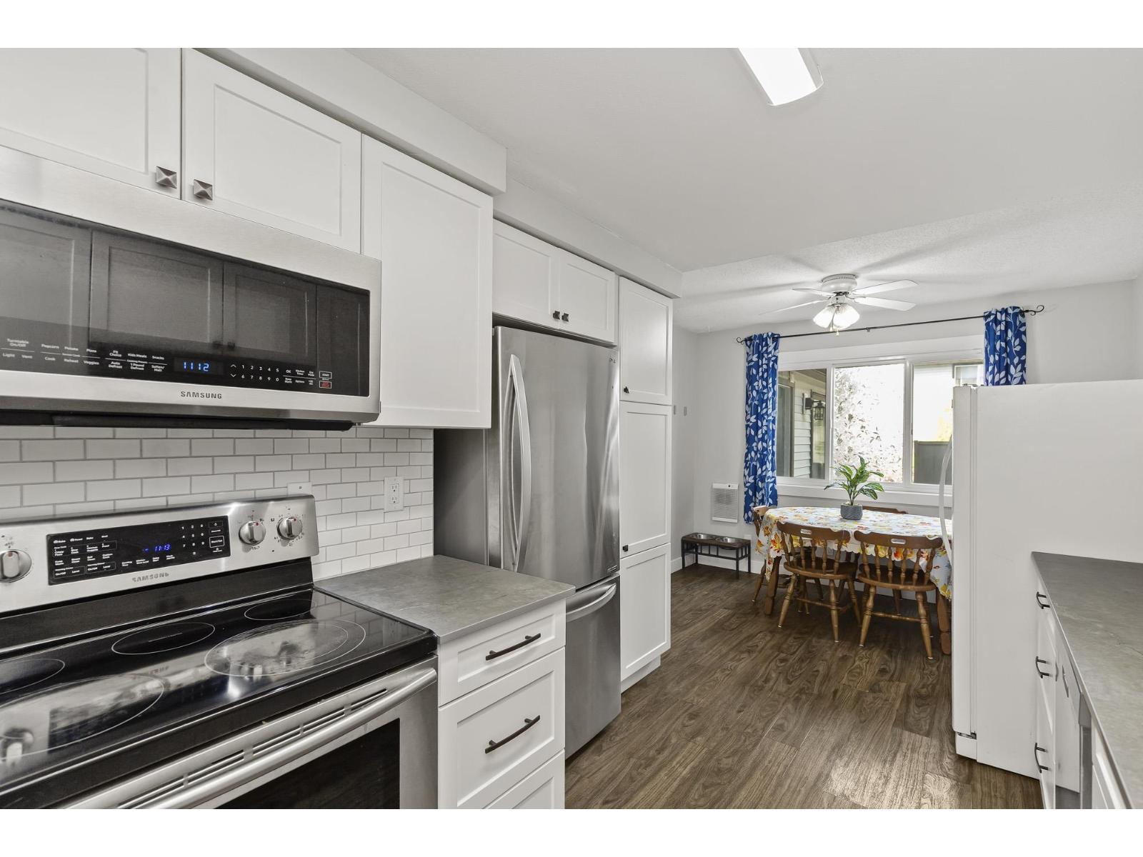 46 46689 FIRST AVENUE|Chilliwack Proper East