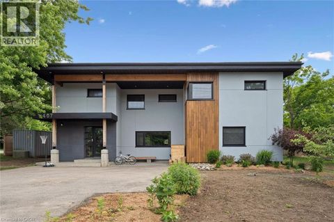 407 FAIRVIEW Street New Hamburg ON N3A1M2