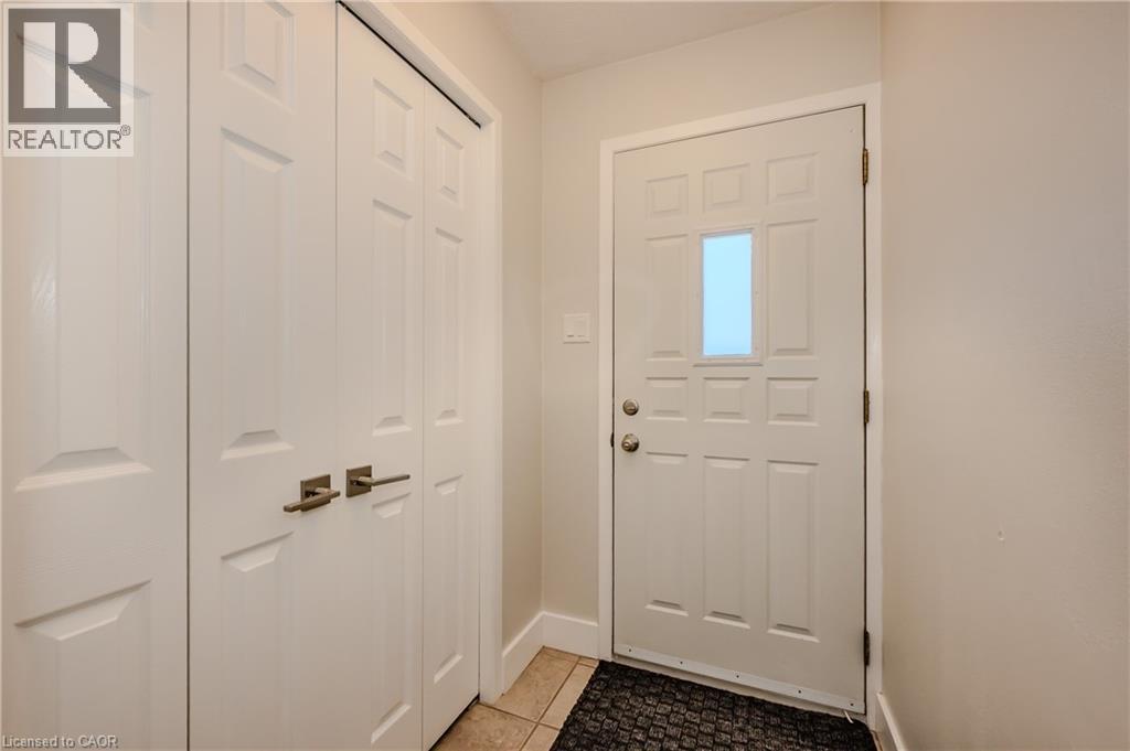 337 KINGSWOOD Drive Unit# 12