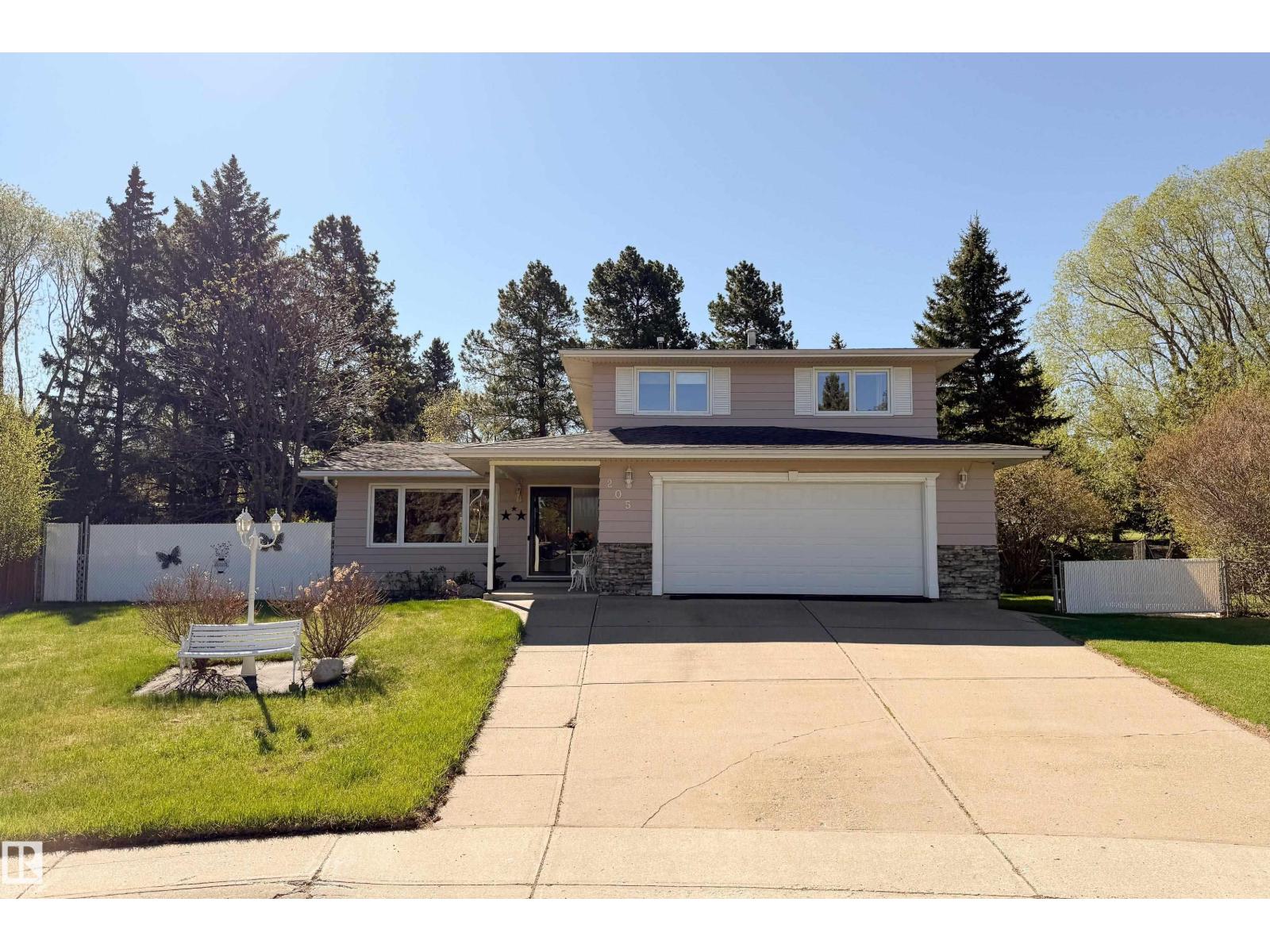 205 Manor CO