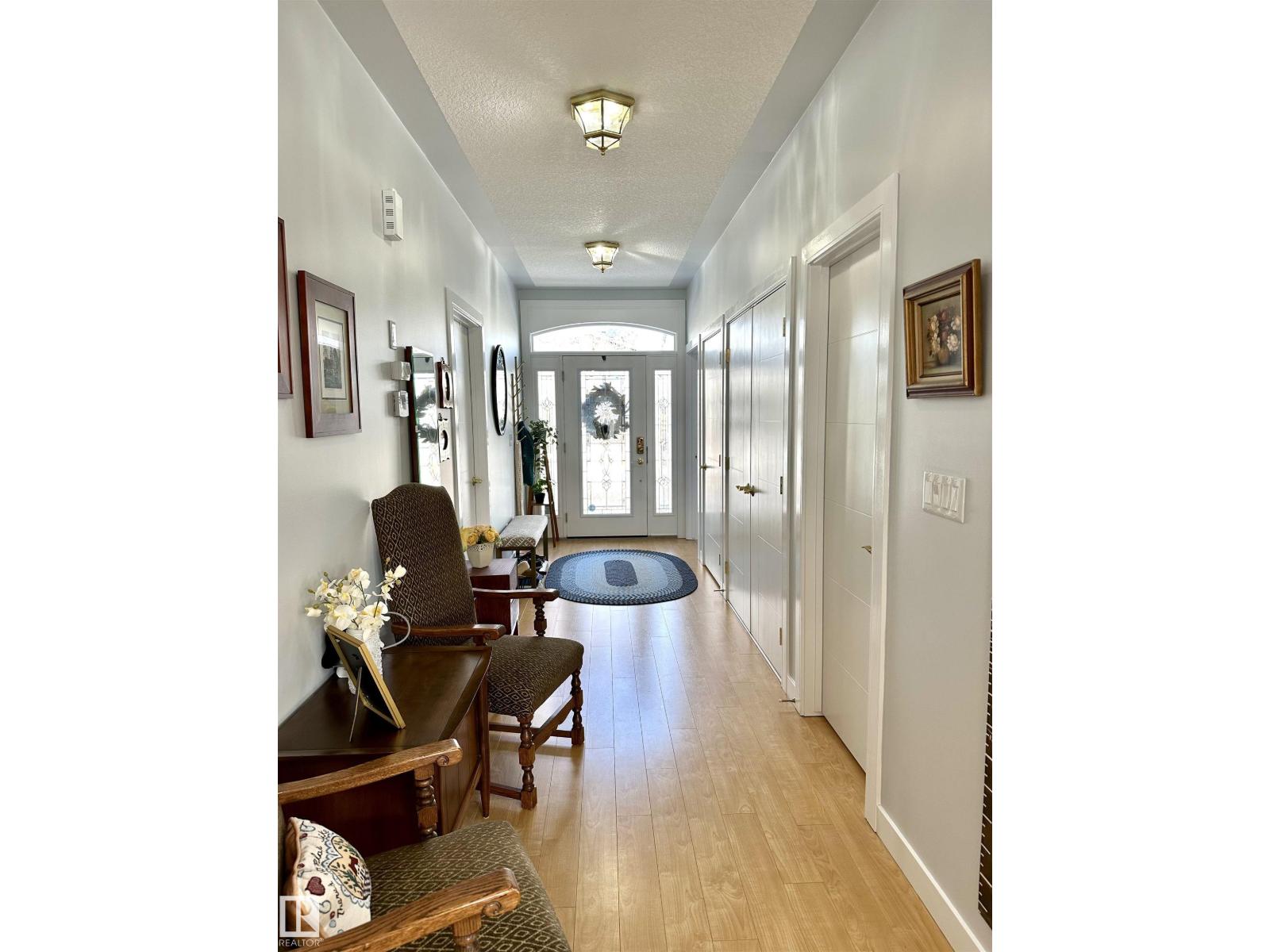 8731 85 AV NW