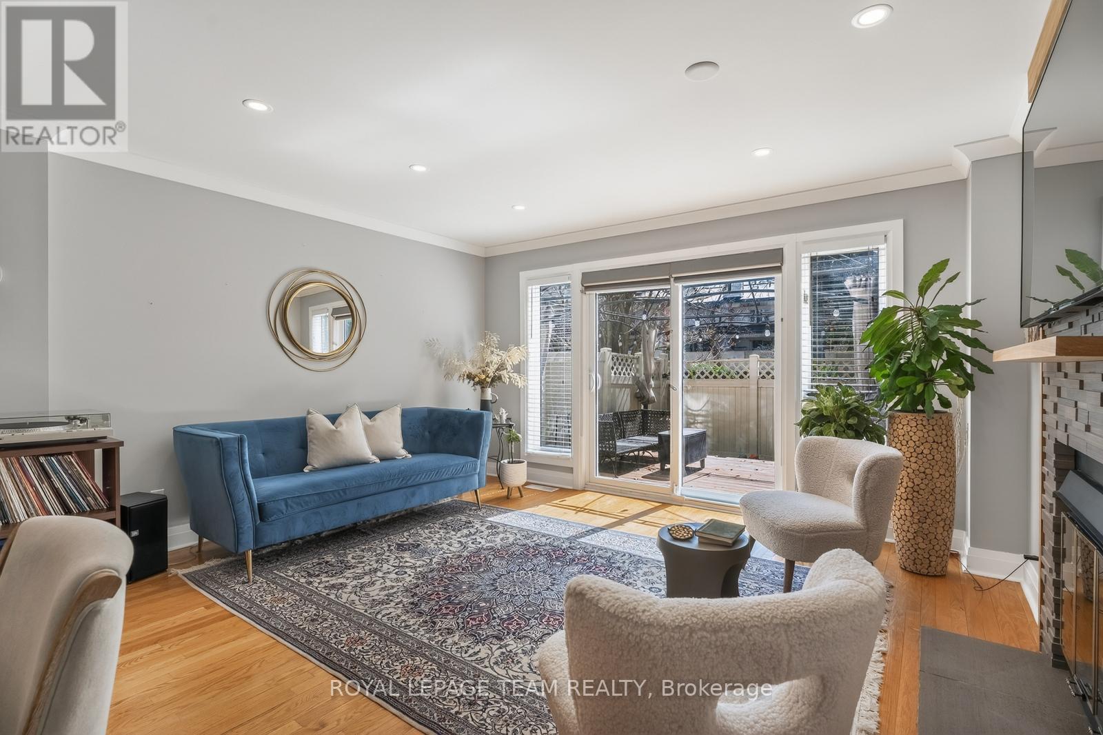 10 - 72 GREENFIELD AVENUE