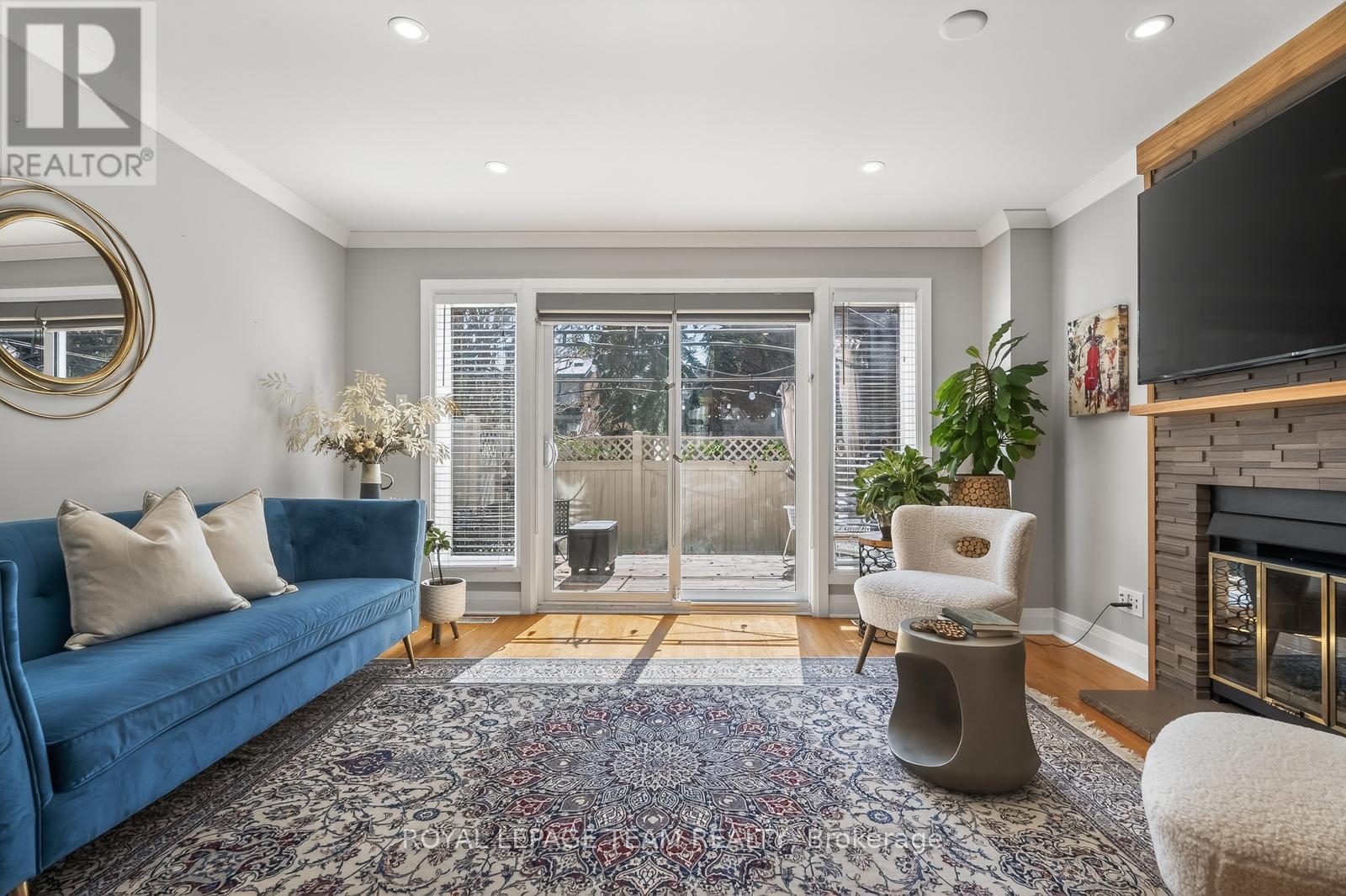 10 - 72 GREENFIELD AVENUE