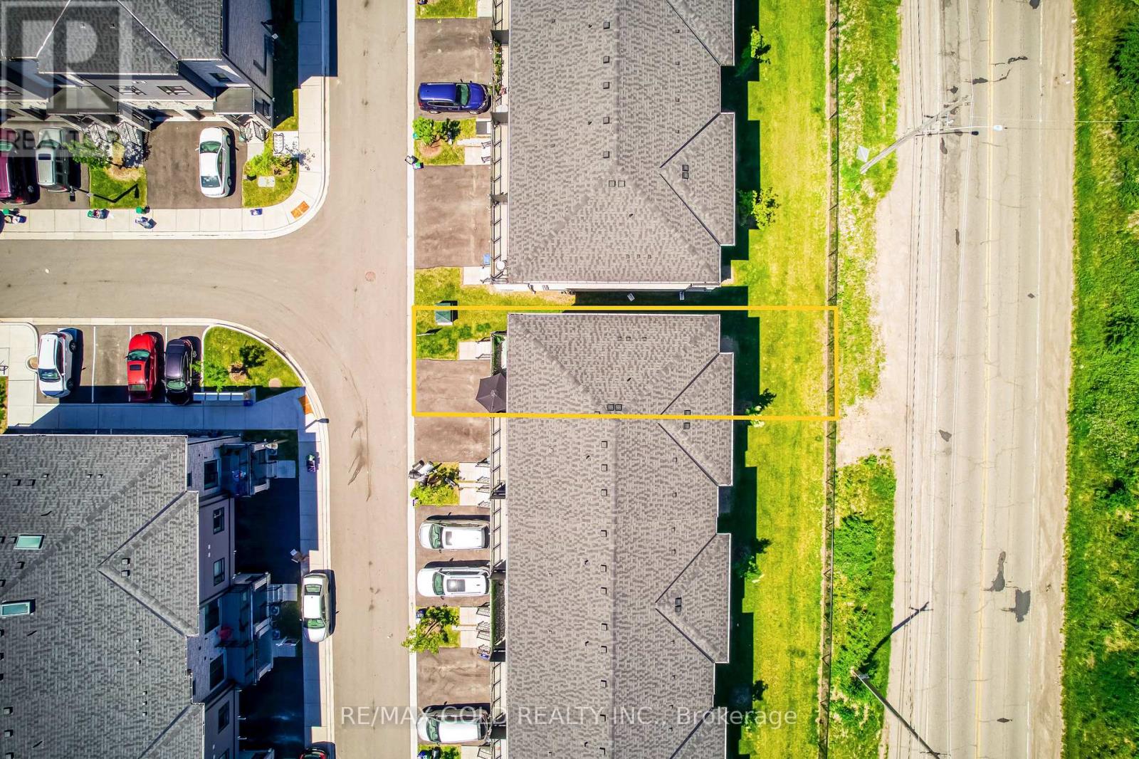 90 - 51 SPARROW AVENUE