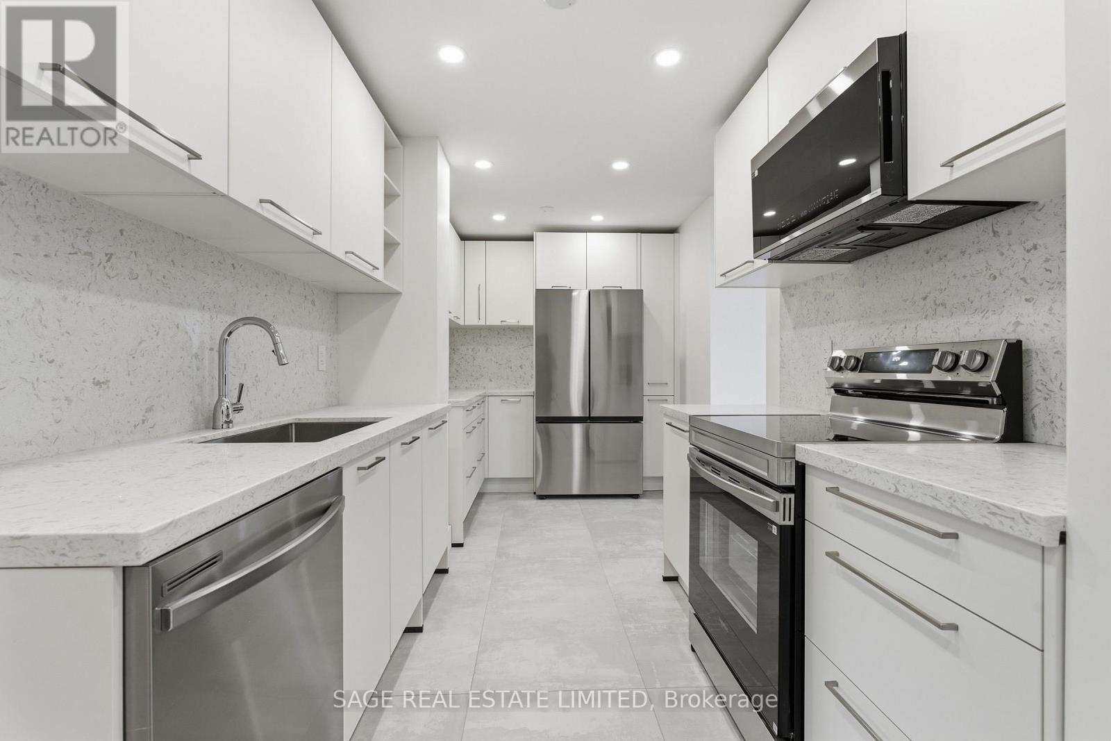 707 - 1515 LAKESHORE ROAD E