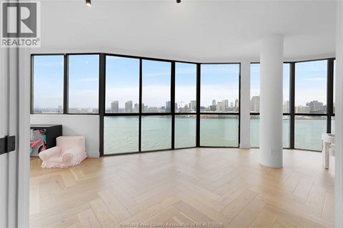 515 RIVERSIDE DRIVE West Unit# 1701 Windsor ON N9A7C3