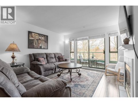 P12 223 MOUNTAIN HIGHWAY North Vancouver BC V7J3V3