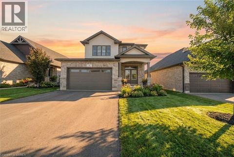 18 WHITING Drive Paris ON N3L0H3