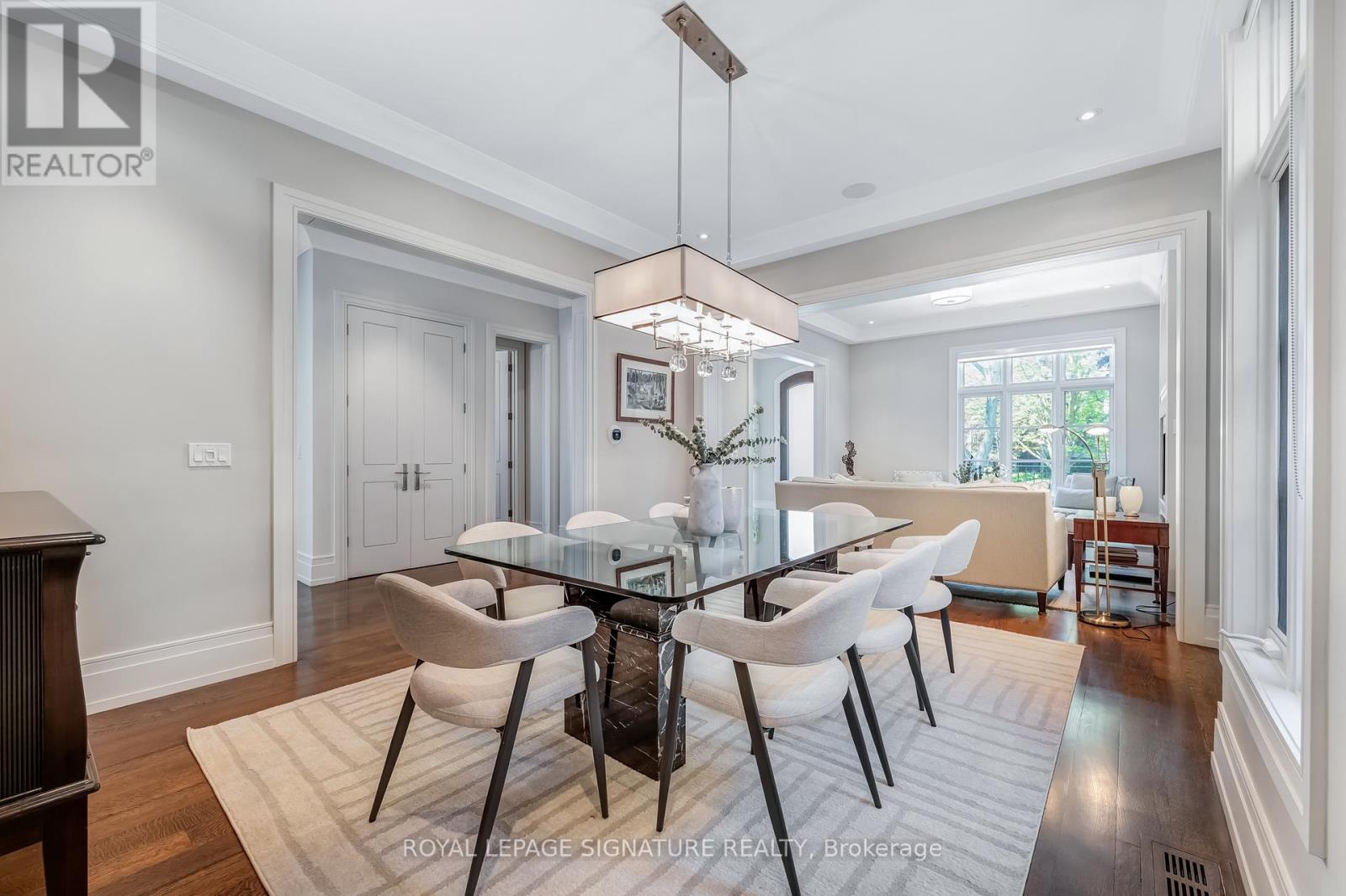 15 DELAVAN AVENUE