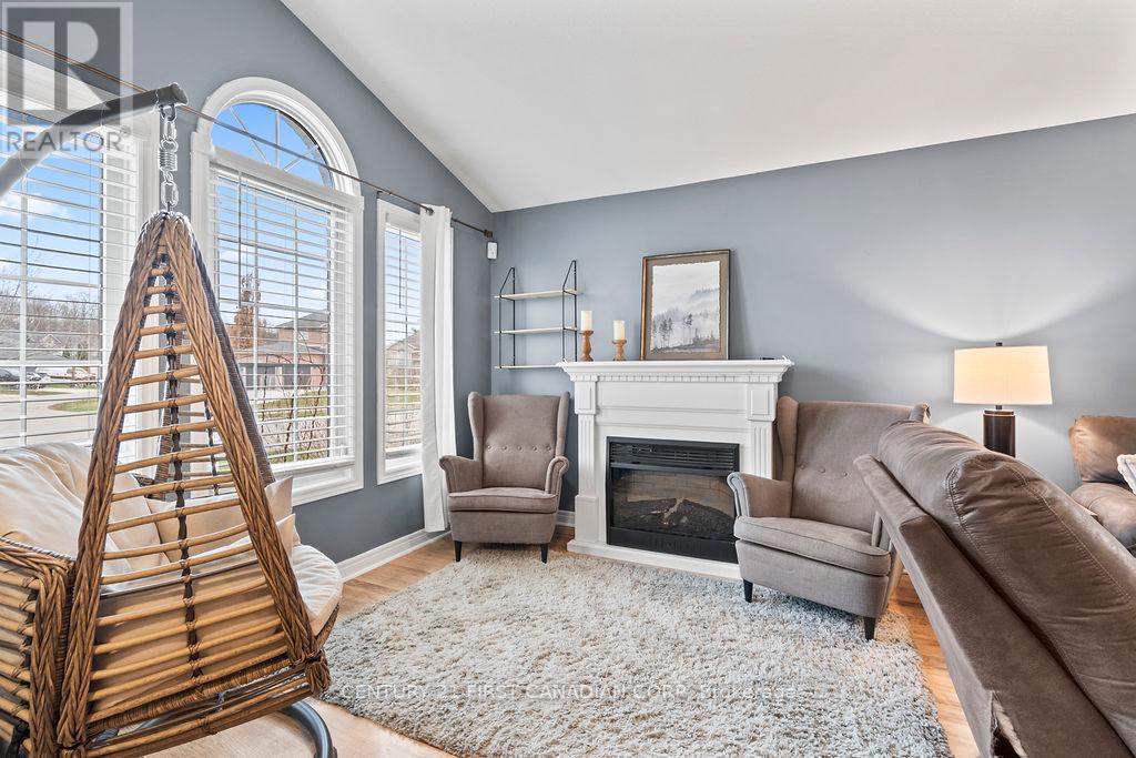 17 COTTONWOOD DRIVE E