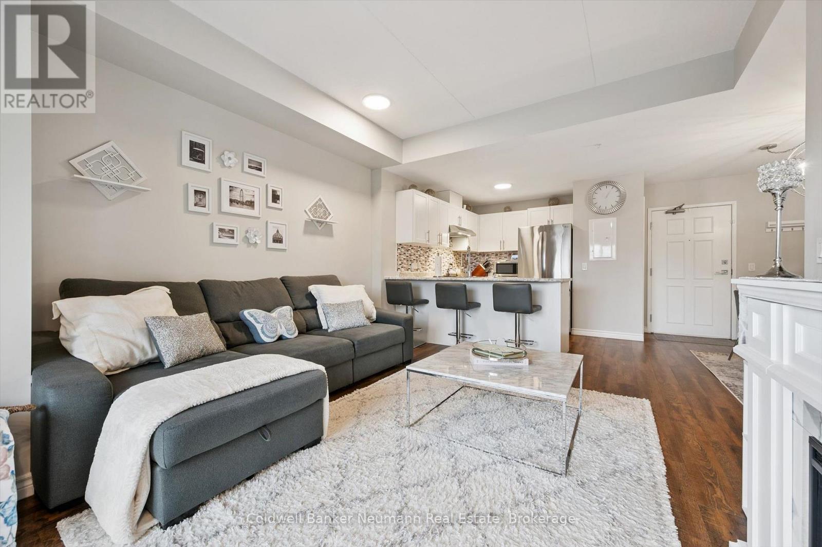 106 - 7 KAY CRESCENT