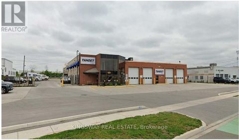 1351 SPEERS ROAD Oakville (QE Queen Elizabeth) ON L6L2X5