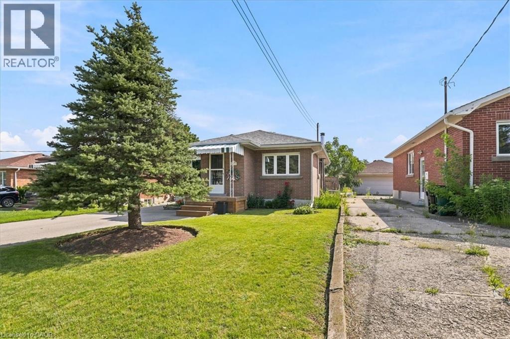 472 HIGHLAND Road E