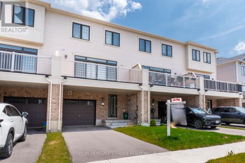 22 BEE CRESCENT Brantford ON N3T0V7