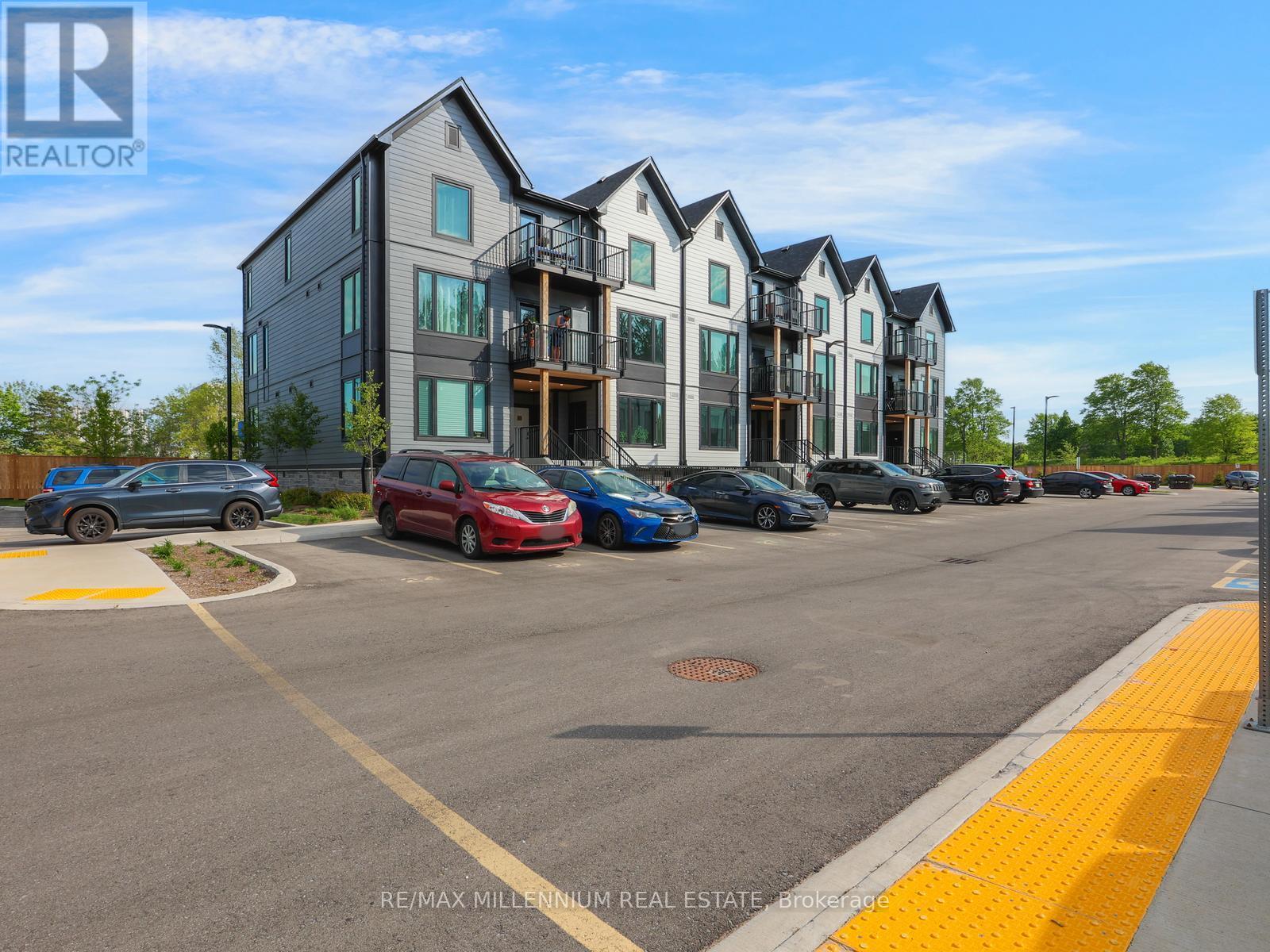 206 - 708 WOOLWICH STREET