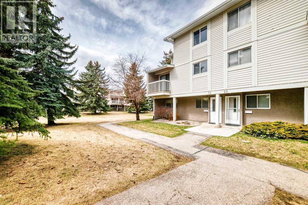 72, 3015 51 Street SW