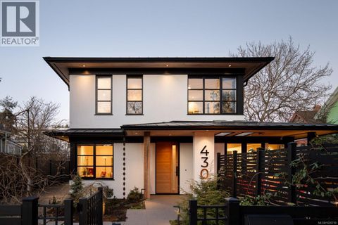 430 Luxton Ave Victoria BC V8V1C9