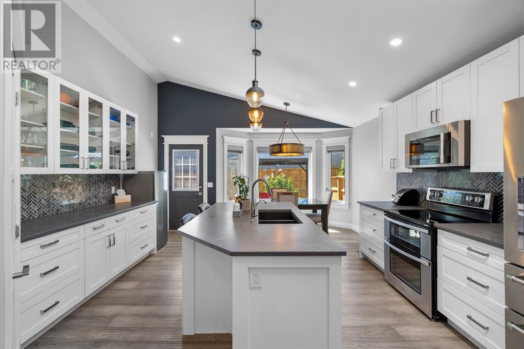 140 Valley Meadow Close NW