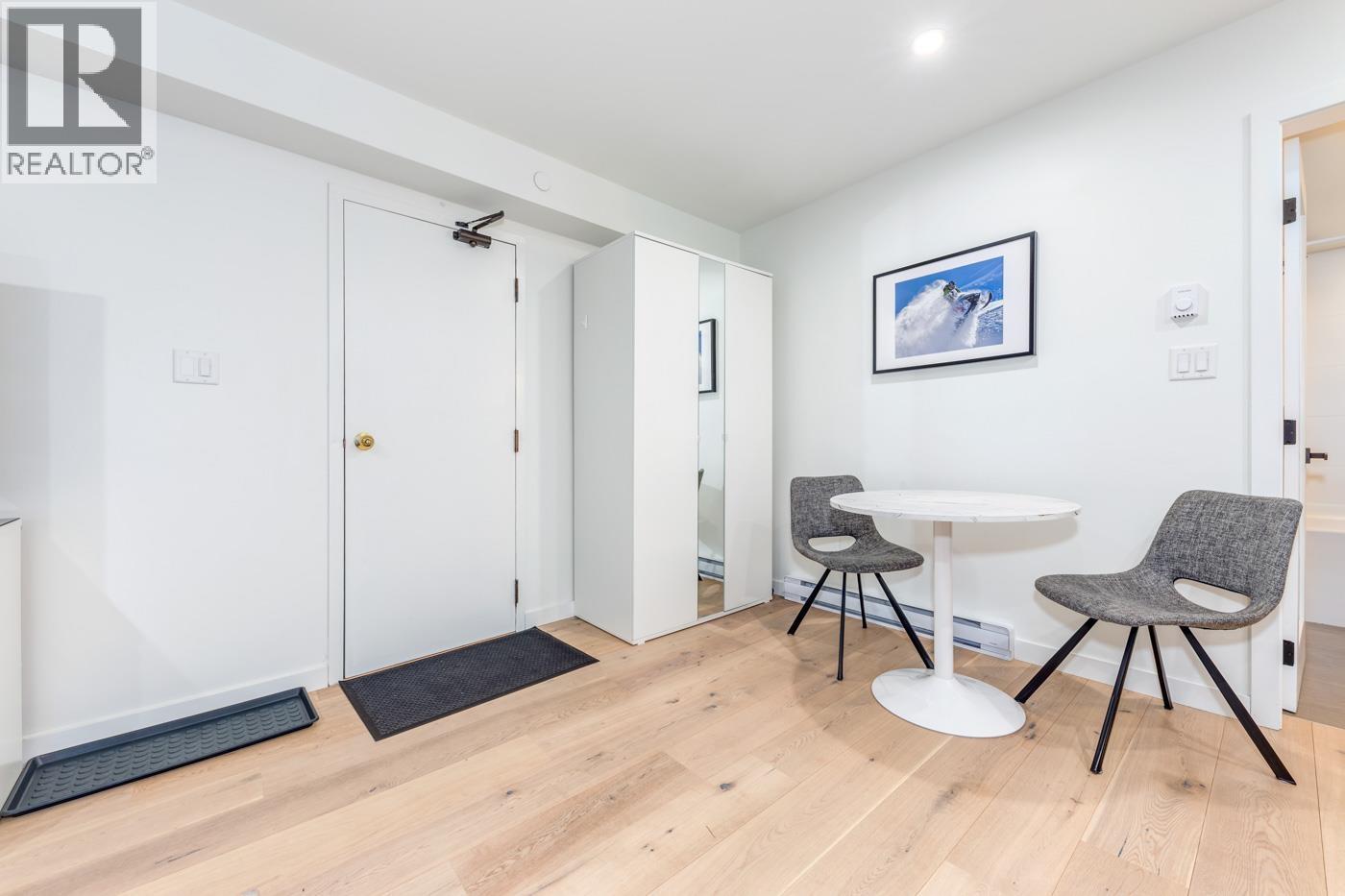 318 2111 WHISTLER ROAD