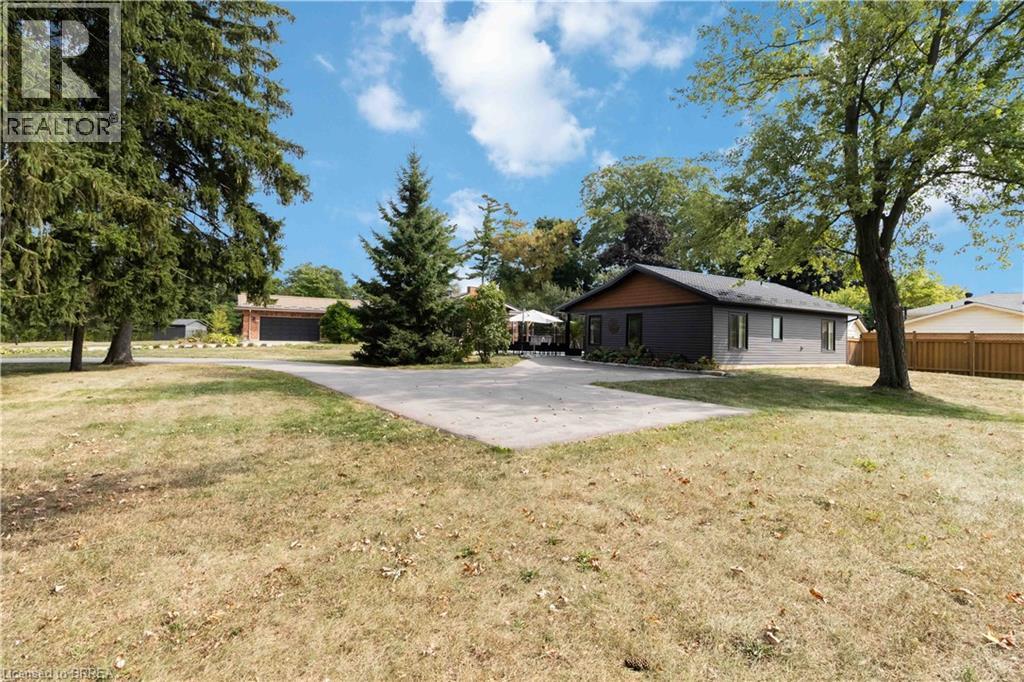 232 PARIS Road