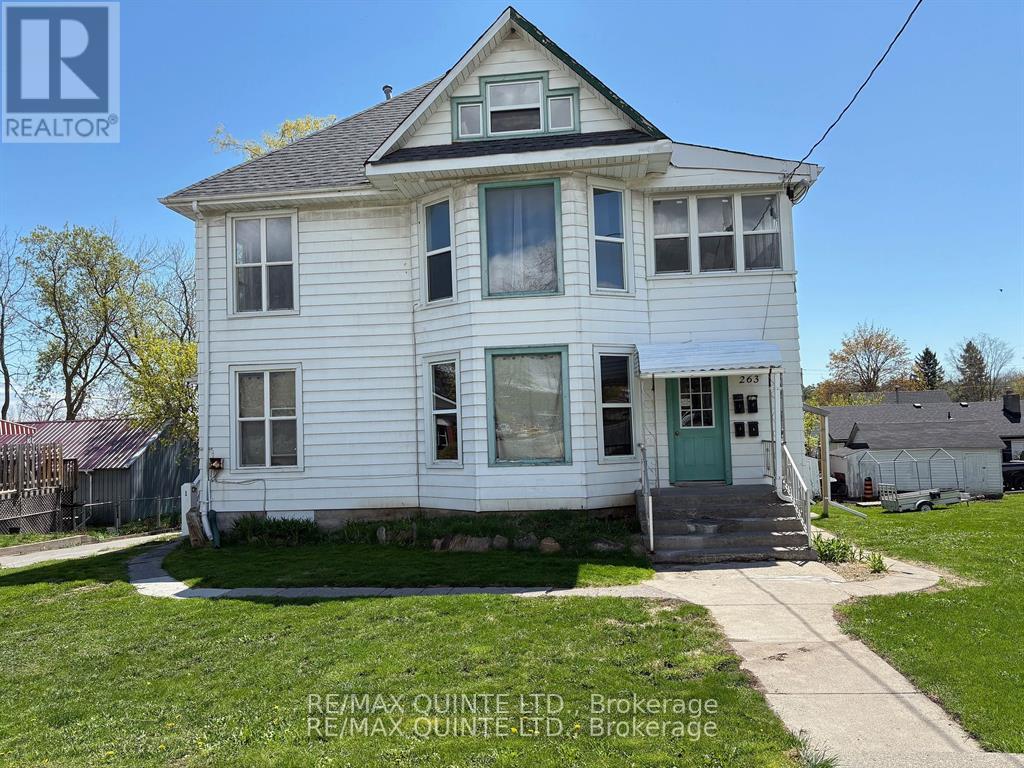 263 DUNDAS STREET W