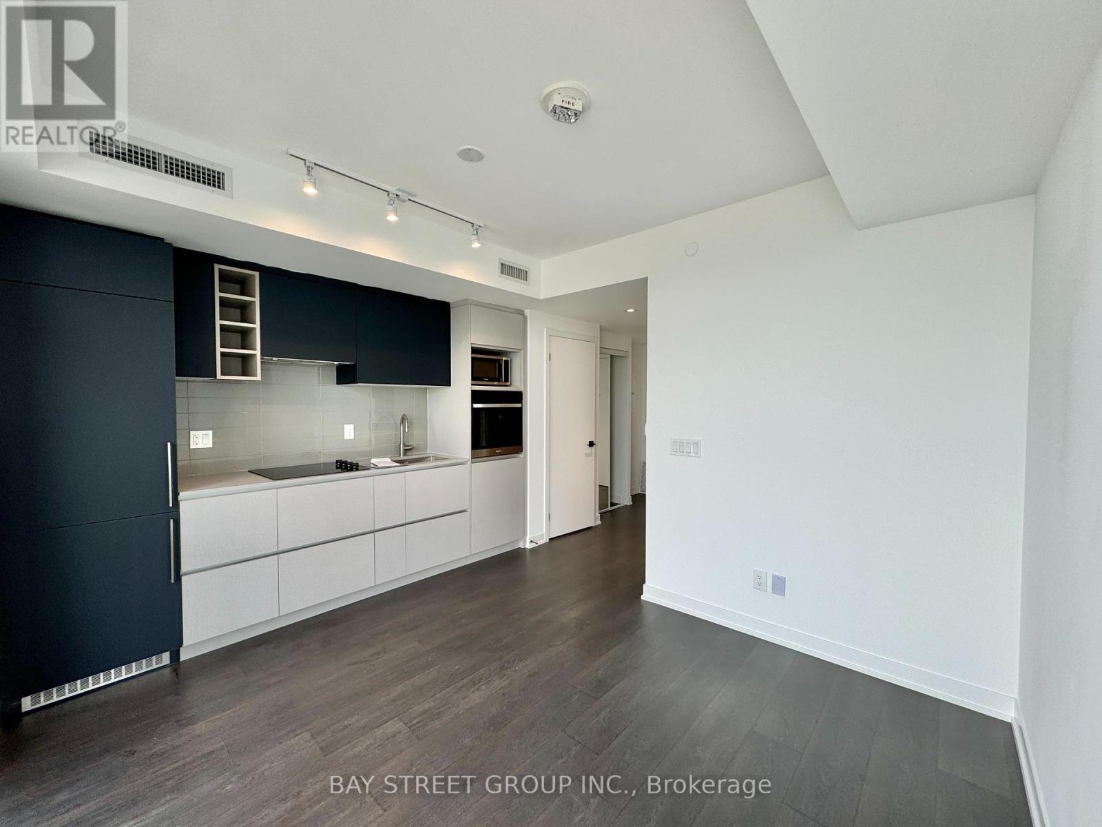 4212 - 319 JARVIS STREET