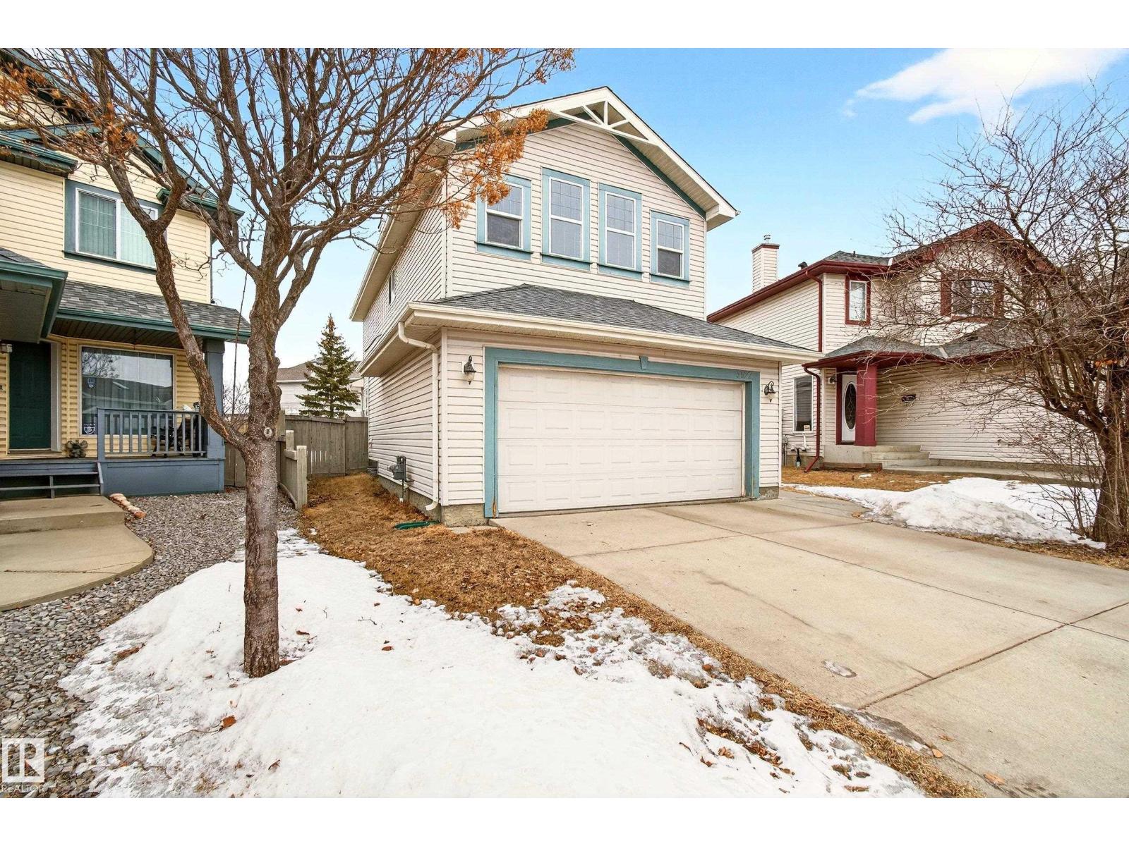 8922 5av SW