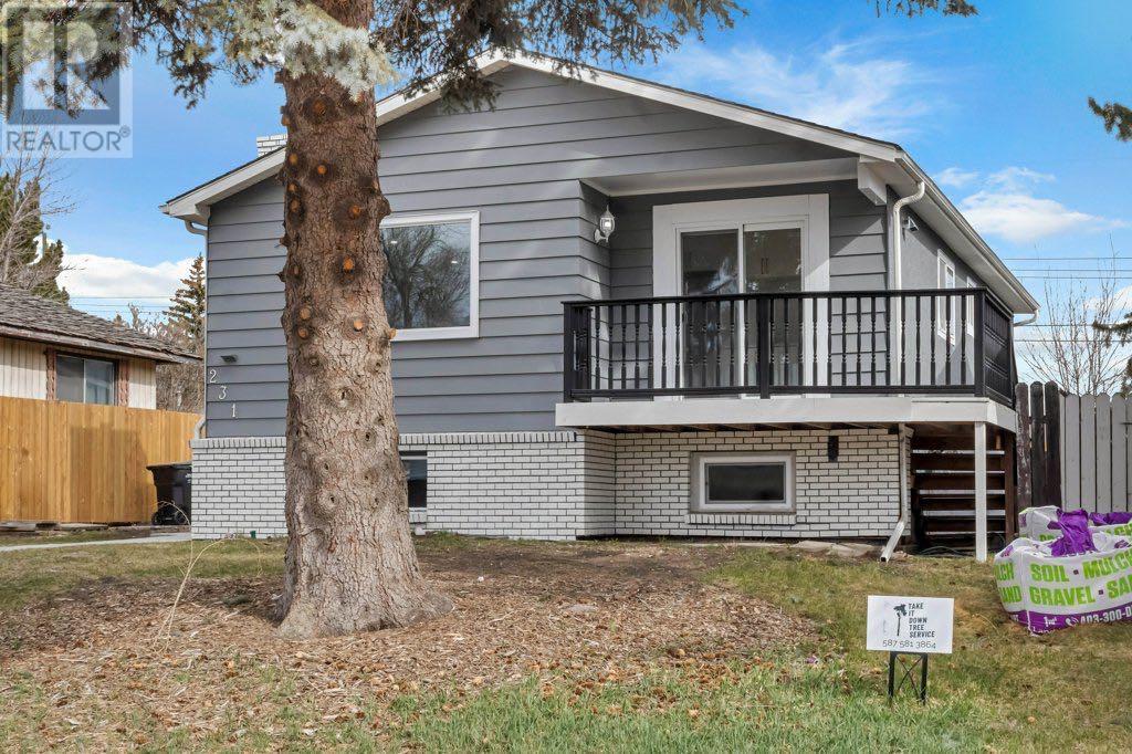 231 Penmeadows Close SE