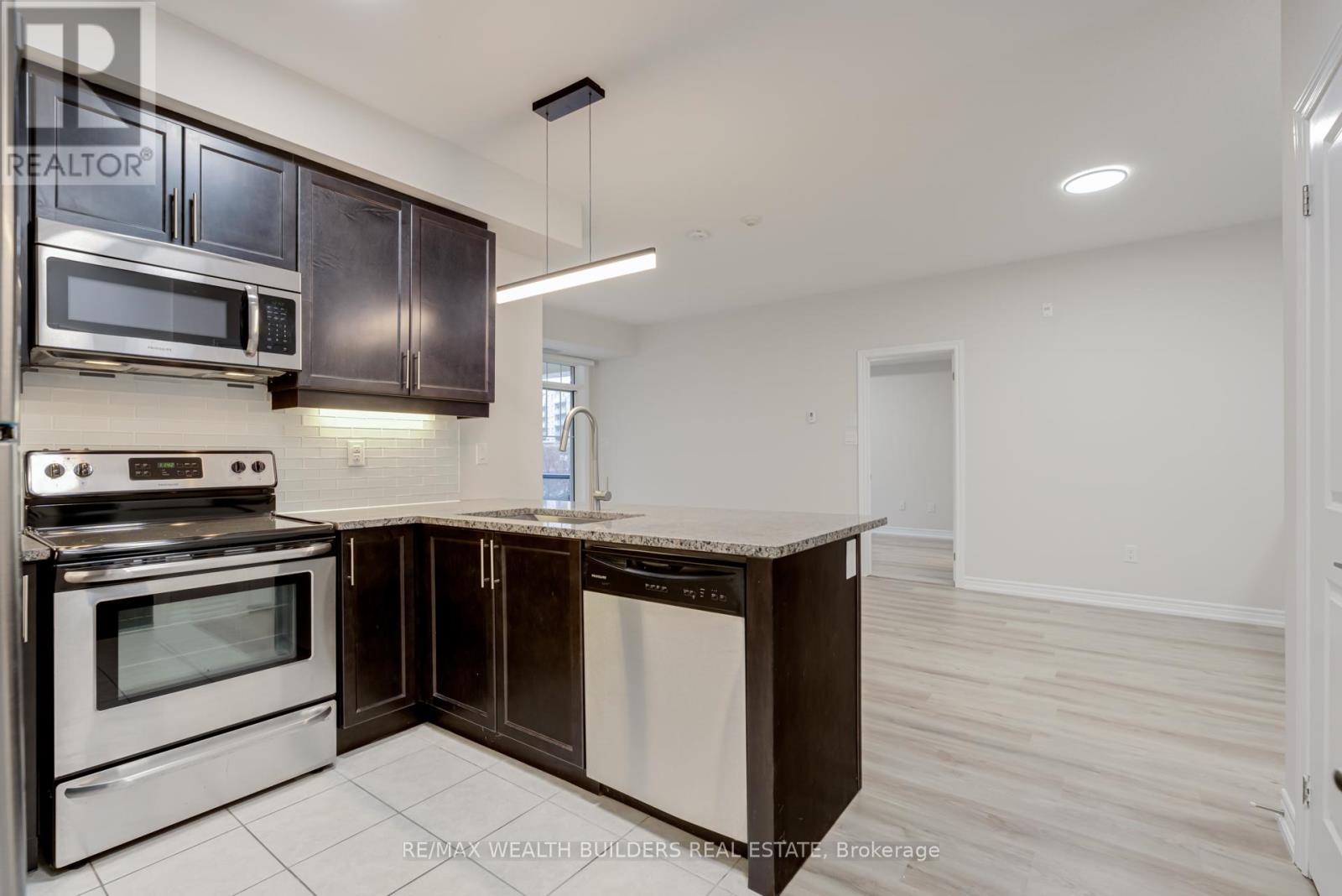 202 - 2333 SAWGRASS DRIVE