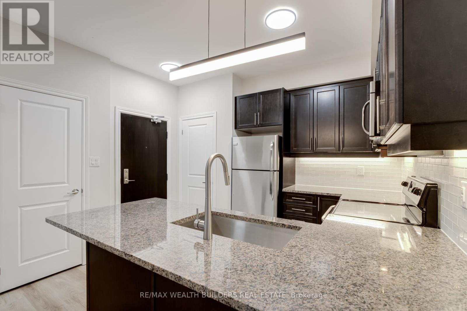 202 - 2333 SAWGRASS DRIVE
