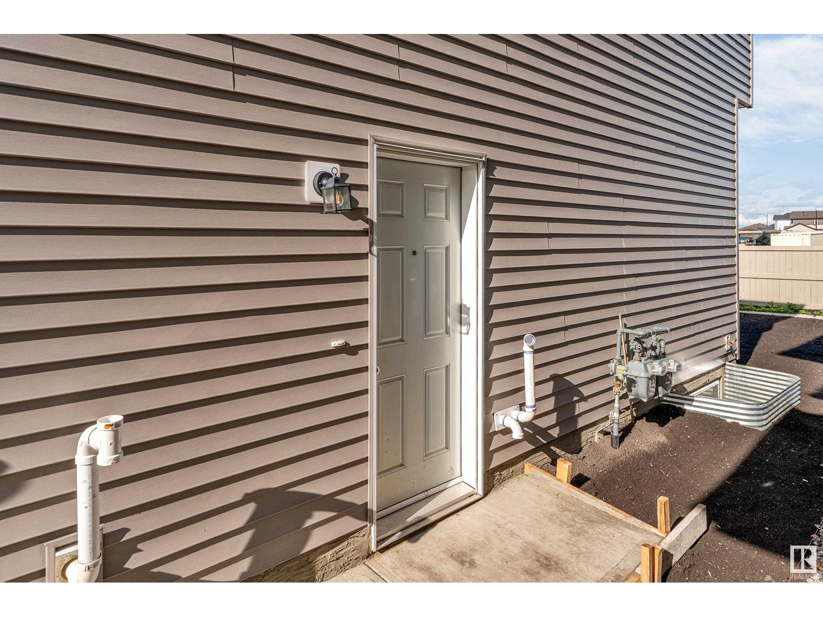 1411 12 ST NW