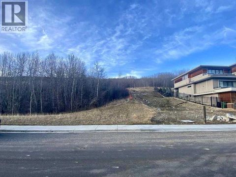 459 Patterson Boulevard SW Calgary AB T3H3N6