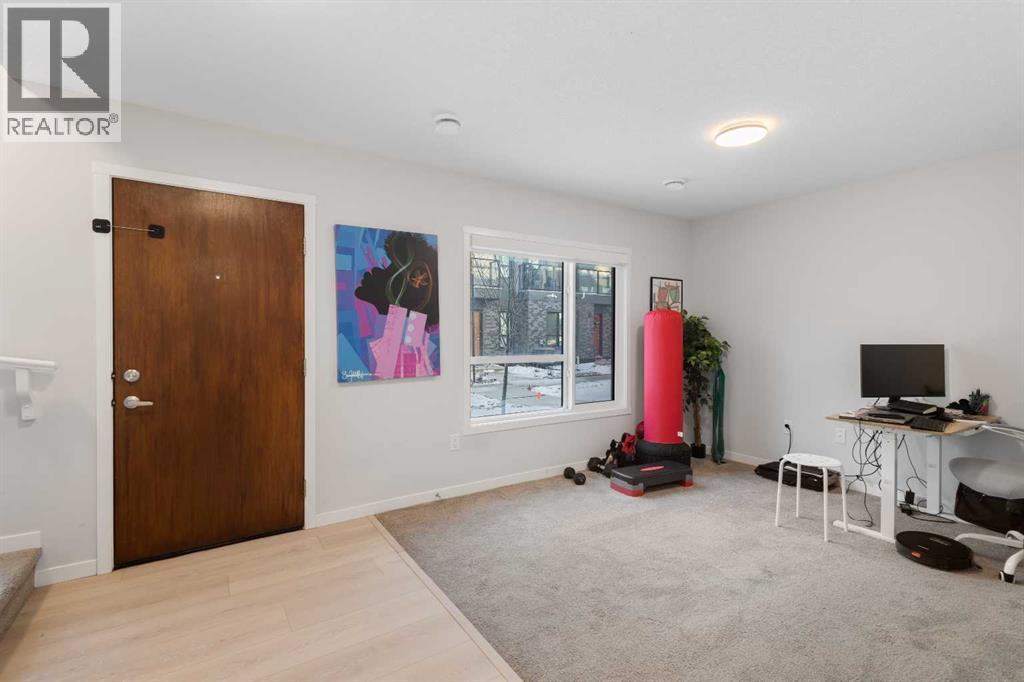 405, 20295 Seton Way SE