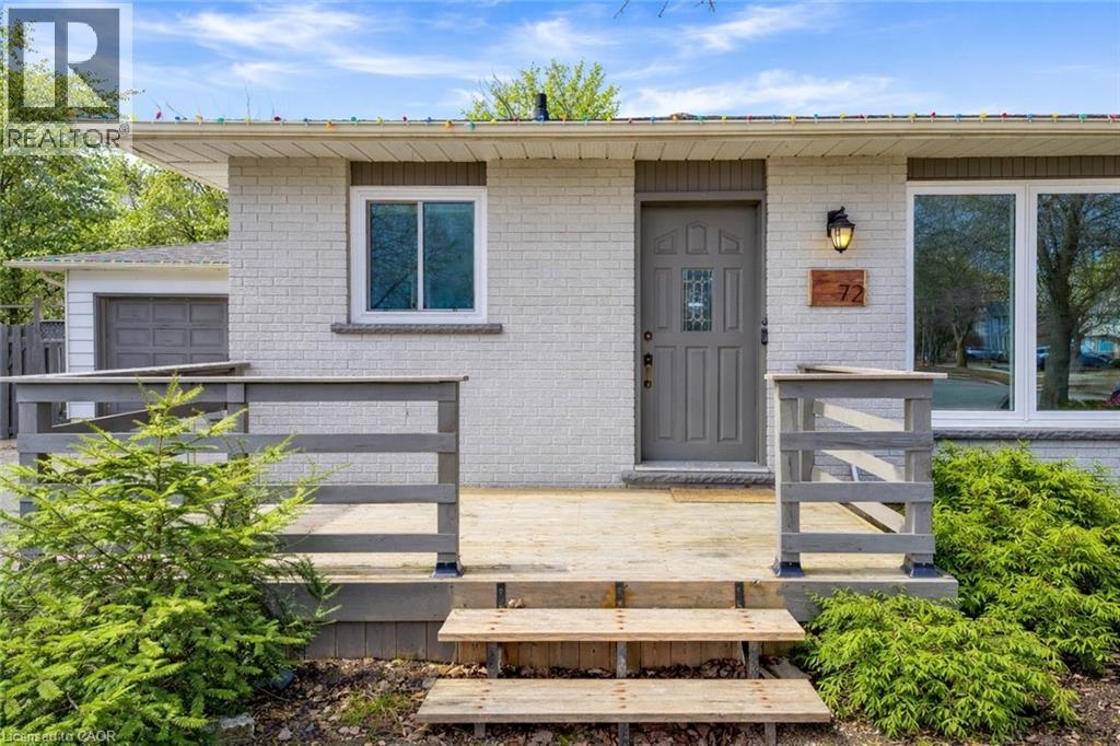 72 ST JEROME Crescent