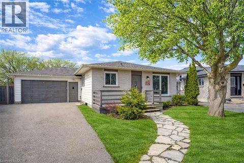 72 ST JEROME Crescent Kitchener ON N2C2L2