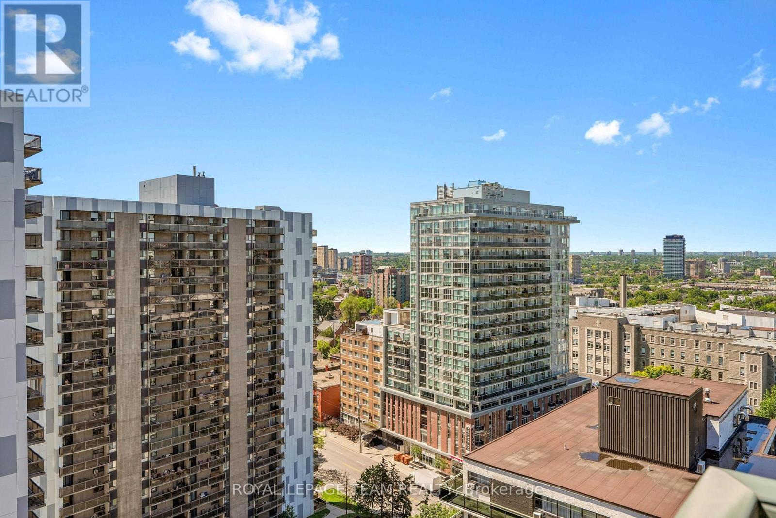 1905 - 570 LAURIER AVENUE W